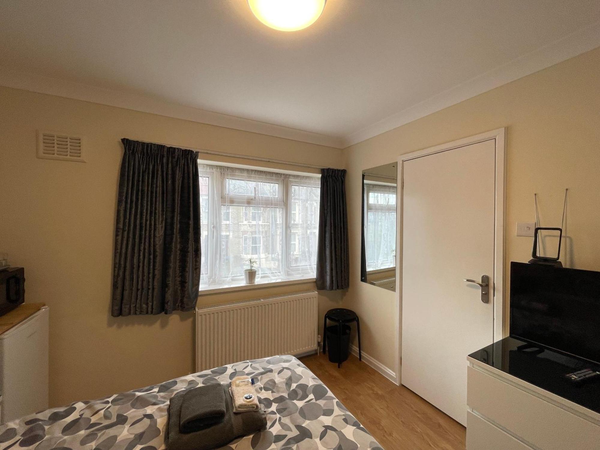 Kensal Lodge Guest House لندن المظهر الخارجي الصورة