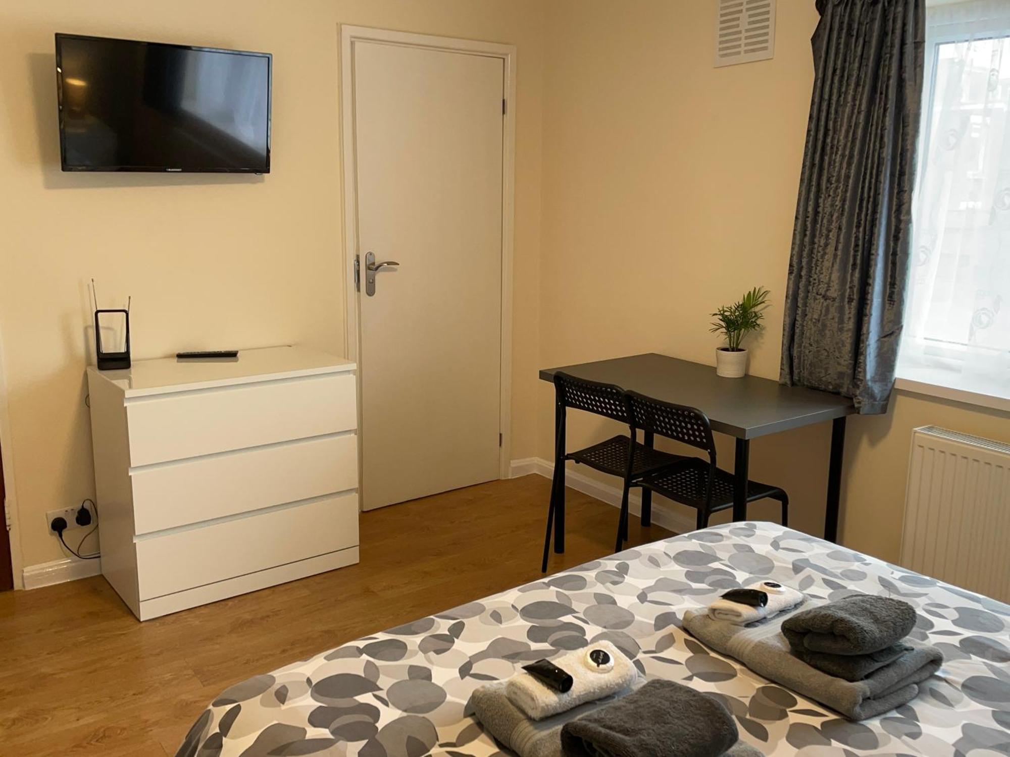Kensal Lodge Guest House لندن المظهر الخارجي الصورة