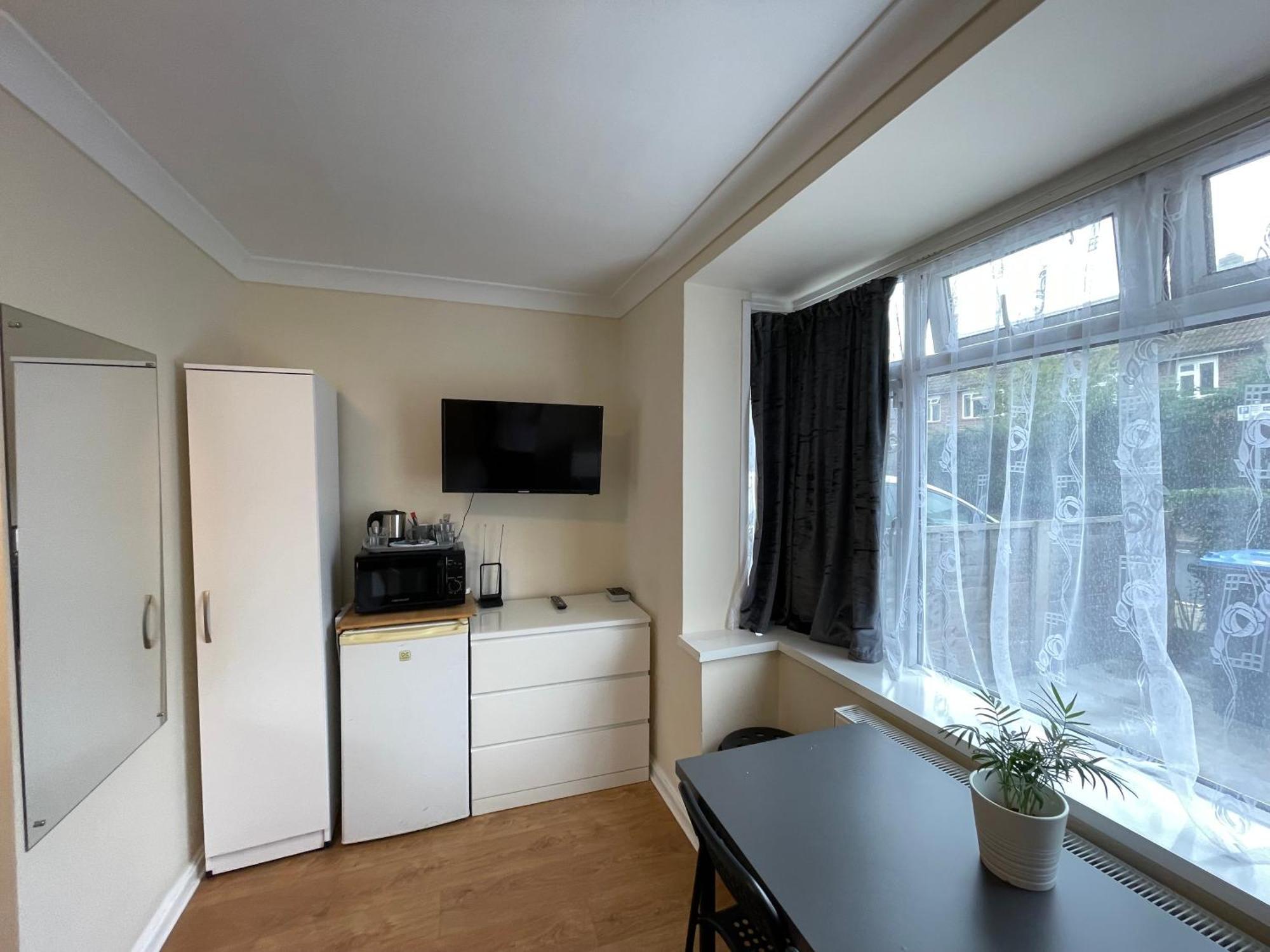 Kensal Lodge Guest House لندن المظهر الخارجي الصورة