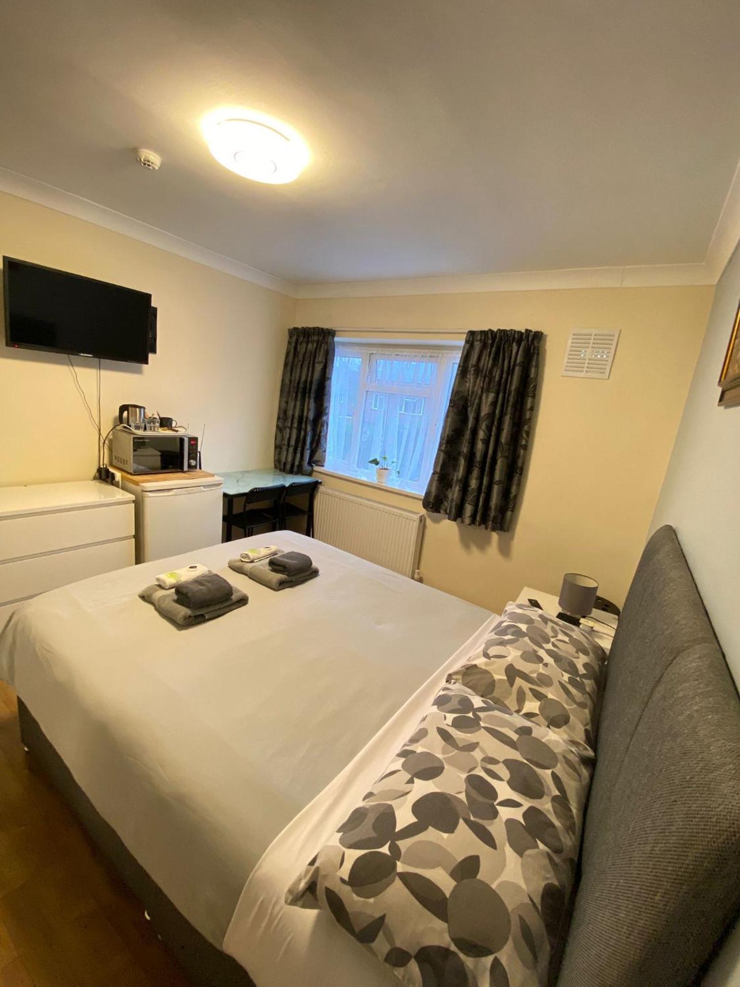 Kensal Lodge Guest House لندن المظهر الخارجي الصورة